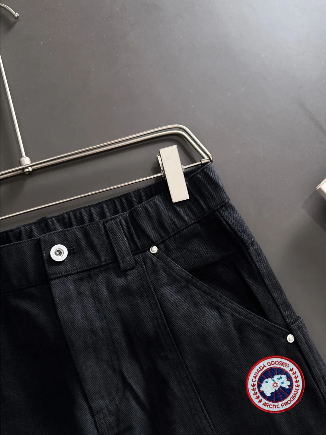 Next day shipping P360 Big Goose 2025 new autumn elastic band casual pants, thick counter-customized fabrics, high breathability and comfort, impeccable details, brand element design concept, reflecting high quality. It feels delicate and soft! It presents a casual cut and the upper body shape is great! Size: M-4XL